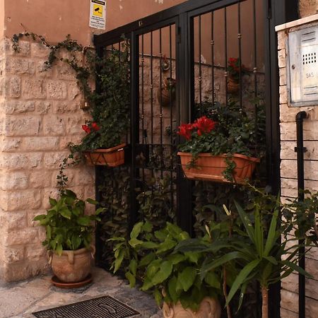 Follia Dell'Architetto Villa Bari Bagian luar foto